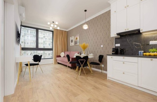 Mirow Apartment | Grzybowska 37 | Prestigious Apartment | Parking