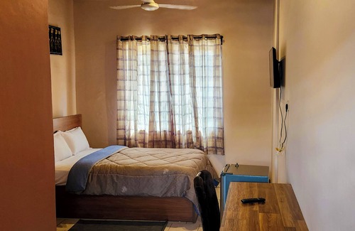 Ogbodjo Hotel | GSM Crown Inn Hotel