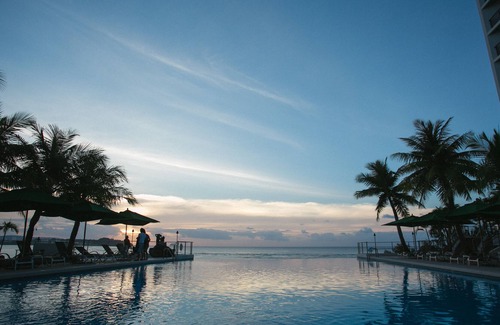 Tumon Hotel | Guam Reef Hotel