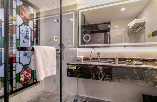 Liwan Hotel | Guangdong Victory Hotel - Free shuttle bus to exhibition center during Canton Fair