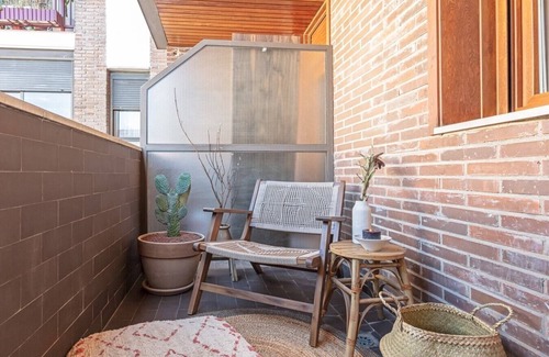 Cuatro Caminos Apartment | Guban - 2 bedroom and balcony in Azca