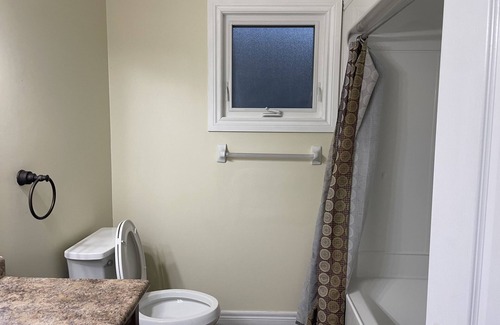 Guelph House | Guelph Southend luxury Bedroom in a shared (Kitchen, Living, bathroom) place.