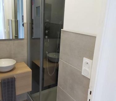 Guermeur Apartment | Guern ,maison à la campagne