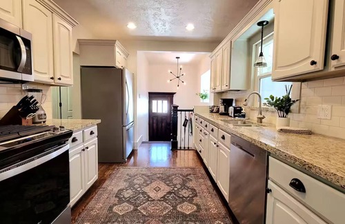 Liberty Wells House | Guest Favorite: 5-Star/Hot Tub/Sugarhouse/SLC