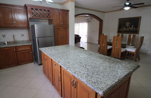 El Batey House | Guest-friendly 8BD villa in central Sosua, with pool, cable TV, fast internet!
