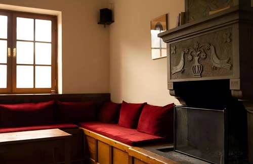 Pyrsogianni House | Guest House 'Armoloi Room 5' with Mountain View, Shared Terrace and Wi-Fi