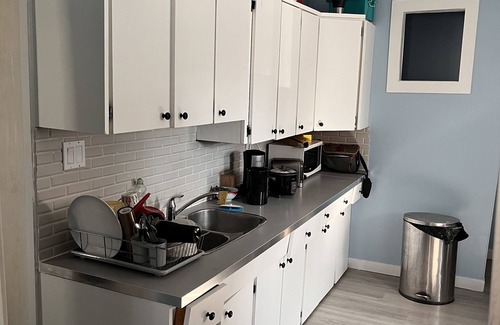 Winnipeg House | Guest House - At heart of Winnipeg close access to the airport and downtown area