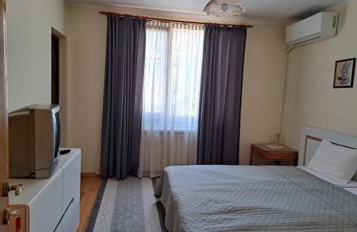 Devin House | Guest House Benita