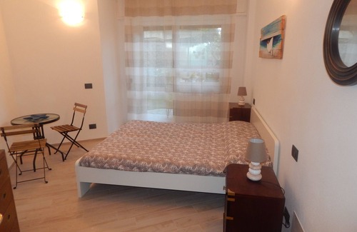 Torre del Mare House | Guest House Berzefi