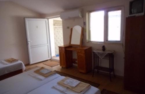 Shabla House | Guest House Borisov