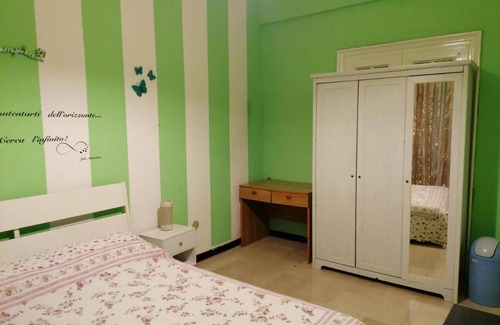 San Fruttuoso House | Guest House 'Céline' with Balcony, Wi-Fi and Air Conditioning