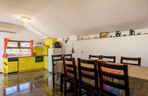 Dolni Chiflik House | Guest House Ilios