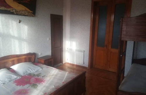 Kutaisi House | Guest House Kharabadze Family
