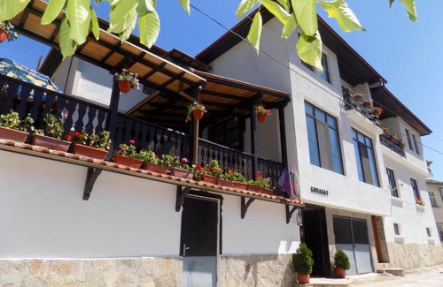 Orehovo House | Guest House Konakat