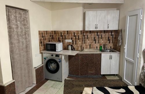 Erebuni House | Guest House Lilia