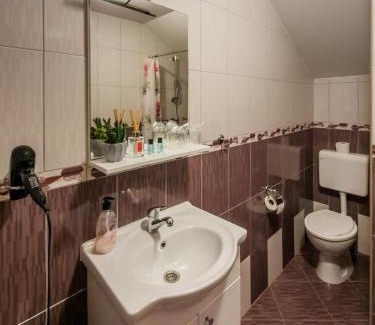 Korenica House | Guest House Mačić