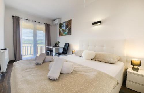 Korenica House | Guest House Mačić