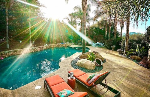 Calabasas House | Guest House Malibu Retreat w/SALT pool Jacuzzi