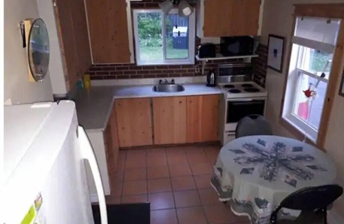 Manitoulin District House | Guest House - Manitoulin Cottage