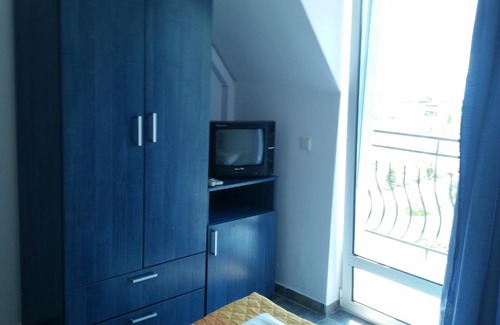 Obzor House | Guest House Marty