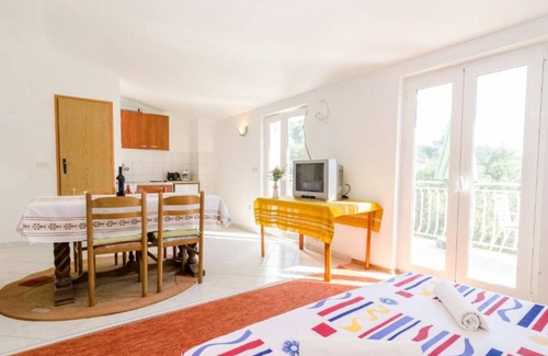 Sobra House | Guest House Sobra 38
