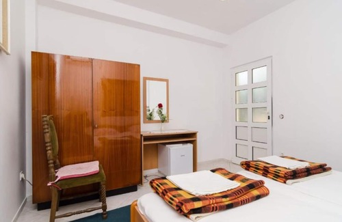Sobra House | Guest House Sobra 38