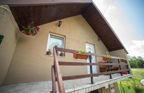 Virak Apartment | Guest House "Višnja"