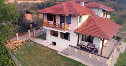 Botevgrad House | Guest House Villa Bozhenitsa