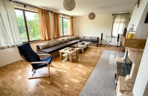 Botevgrad House | Guest House Villa Bozhenitsa