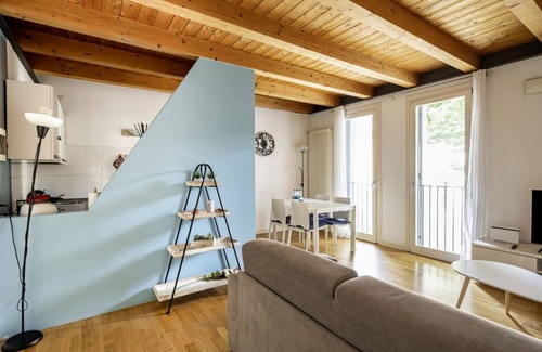 Padova Apartment | GuestHost - Piazza Mazzini Bright Apartment Padova