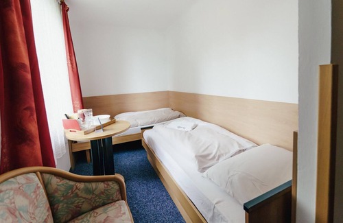 Velden am Worther See Apartment | Guesthouse Frank Room 304 - Guesthouse Frank
