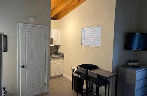 Adelaide House | Guesthouse, beautiful quiet location in Nassau