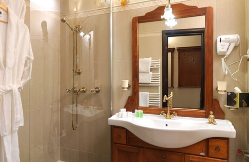 Craiova House | Guesthouse Boutique La Favorita