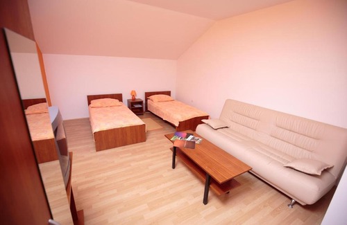 Bilje House | Guesthouse Capistro