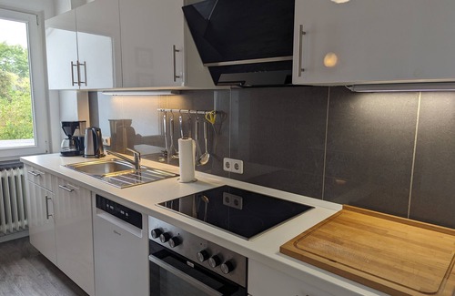 Kesselheim Apartment | Guesthouse Koblenz Upper Floor for up to 7 People with Garden Access and Barbecue