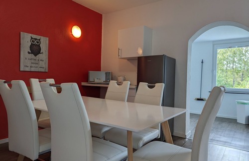 Kesselheim Apartment | Guesthouse Koblenz Upper Floor for up to 7 People with Garden Access and Barbecue
