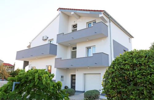 Gradina House | Guesthouse Villa DomeNico