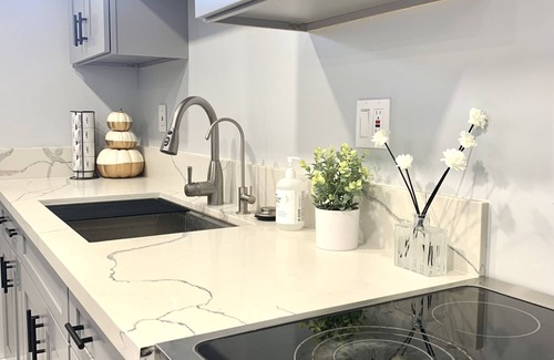 Santa Ana House | Guesthouse with private parking < 6 miles to Disneyland