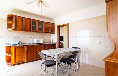 Canhas House | GuestReady - Amazing home with a stunning view