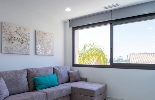 Masnou Apartment | GuestReady - April Rose Pool Apartments 2.8