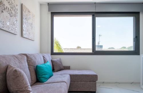 Masnou Apartment | GuestReady - April Rose Pool Apartments 2.8