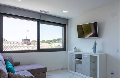 Masnou Apartment | GuestReady - April Rose Pool Apartments 2.8