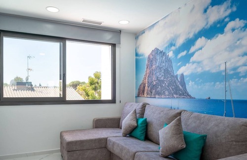 Masnou Apartment | GuestReady - April Rose Pool Apartments Duplex