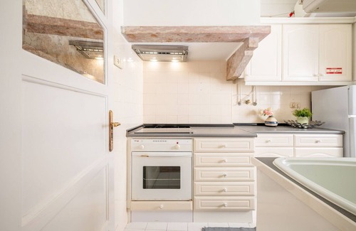 Sao Jorge de Arroios Apartment | GuestReady - Charme Rouge Lisbon