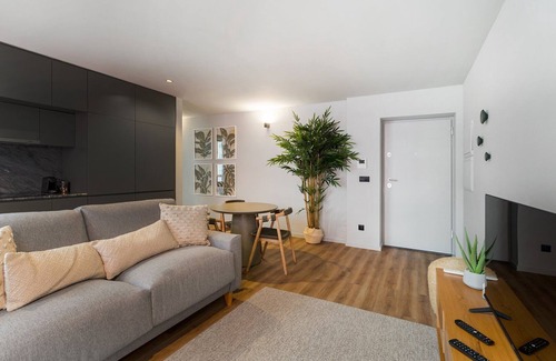 Mafamude Apartment | GuestReady - Grey Roof Gaia