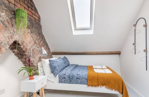 Easton House | GuestReady - Gorgeous Townhouse with Garden