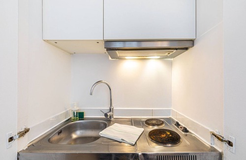 Auteuil Apartment | GuestReady - L'Petite Maison Rouge