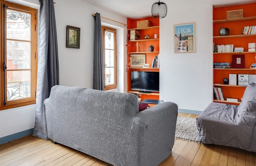 Voltaire - Saint Amour Apartment | GuestReady - Loft-style Apt in the 3rd District.