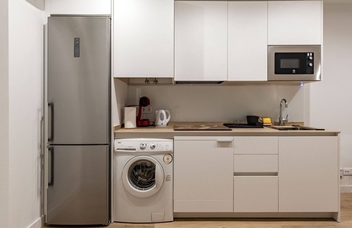 Moncloa - Arguelles Apartment | GuestReady - Modern studio in Plaza de España