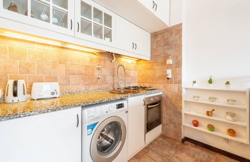 Estoril Apartment | GuestReady - Peaceful 1 Bedroom Abode in Estoril